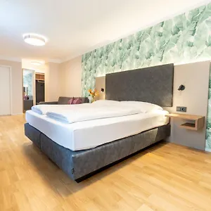 Hotel Das Jedermann Boutiquehotel Mit Stadtgarten, Salzbourg